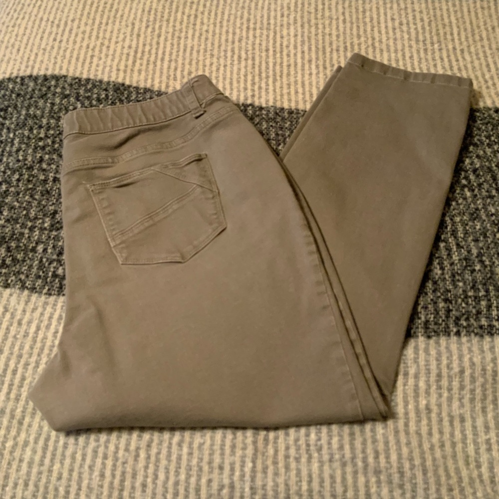 CJ Banks Taupe Gray Ankle Jeans sz. 14 EUC Christopher & Banks